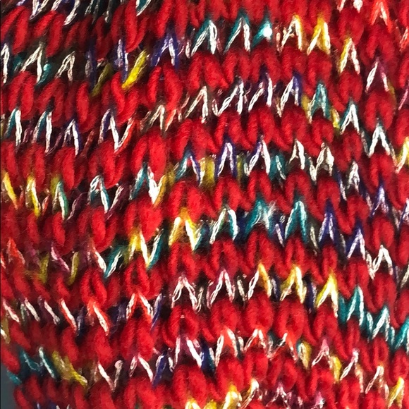 Chunky knit infinity scarf red & colorful | OS - Picture 2 of 4